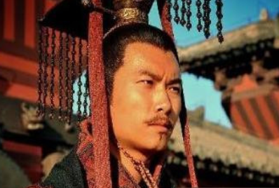 曹操不敢称帝，为何他的曹丕却直接称帝了呢？