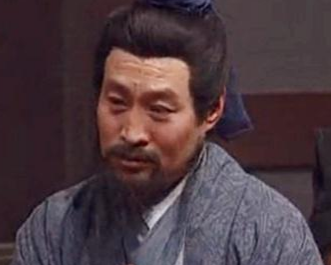 得到凤雏庞统后刘备是如何对待他的？为何只让他做县令？