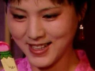 王夫人同意花自芳将袭人赎回去的原因是什么?