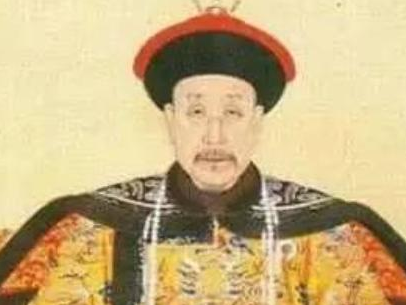 和珅作为一个大贪官 乾隆在位时期为何没有处理和珅