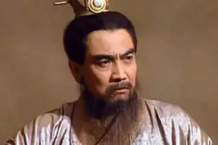 孙刘二人都称帝了，为何曹操却只敢封王呢？