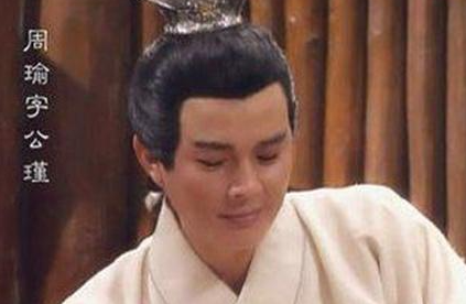 羽扇纶巾其实说的不是诸葛亮，而是周瑜