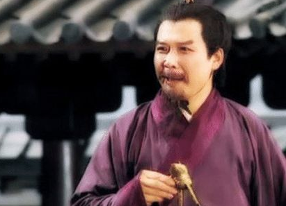 刘备投奔的人比吕布还要多 为什么骂吕布的人比刘备还要多