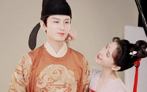 《与君歌》什么时候开播？一周更新几集