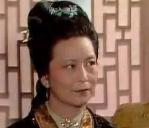 红楼梦中王夫人的性情有何变化?她最大的心愿是什么