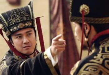 历史上杨修是怎么死的？曹操为何要杀他？