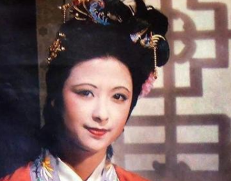 红楼梦中尤二姐为何会尤二姐为何要撮合尤三姐与贾珍？
