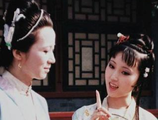 红楼梦中李纨能被列入金陵十二钗，靠的是什么？