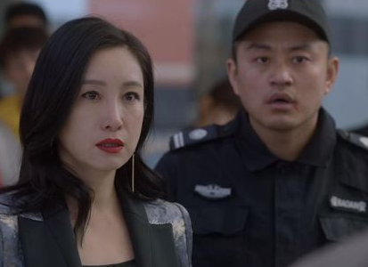 《小敏家》秦海璐饰演的李萍是个怎样的角色？秦海璐的演技很冒尖