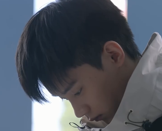 《小敏家》金家俊为什么会熬夜打游戏？金波又为什么想想复婚