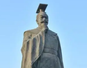 杨坚登基后，在经济和文化方面有哪些举措与作为？