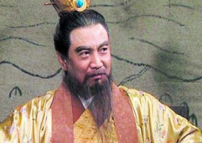 他在曹操手下郁郁不得志，跳槽蜀国后成王牌名将