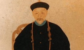清朝的大学士和军机大臣哪个官职更高？