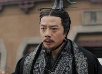 权倾朝野的吕不韦为何会选择自杀？真相是什么