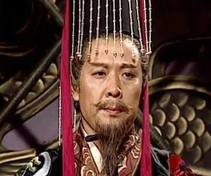 孙权可以向曹魏称臣 刘备为何却不行