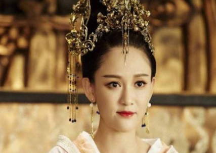 贵族小姐看中守门小将，最后竟成了皇后