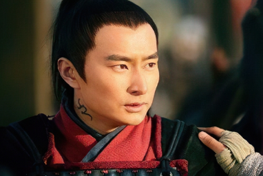 他杀死岳飞的亲弟弟，最后还成了名将