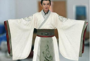 古人为什么喜欢往袖子里装东西？不会掉出来吗？