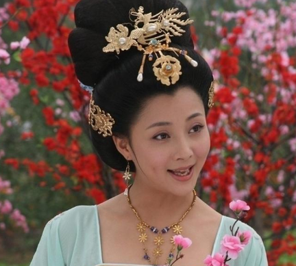 李隆基在抢夺杨玉环的时候 原本的丈夫李瑁为何不反抗