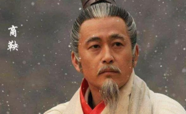 秦国本来是一个弱小的国家，究竟是如何崛起的？
