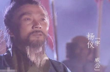 诸葛亮死后，为何不把自己的权利交给姜维呢？