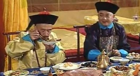 清代两朝元老刘墉最后是什么结局？