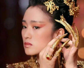 褚蒜子的一生有多传奇？她的一生扮演过哪些角色？