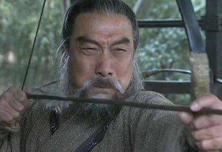 黄忠七十多岁能够和关羽打平手 黄忠年轻时有多厉害