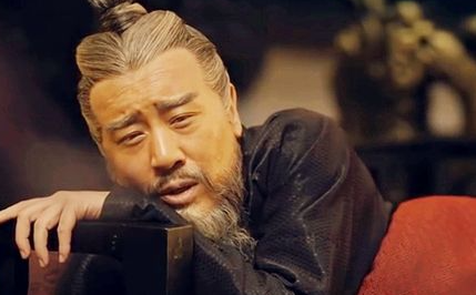 曹操有哪些历史功绩？为何他的评价褒贬不一呢？