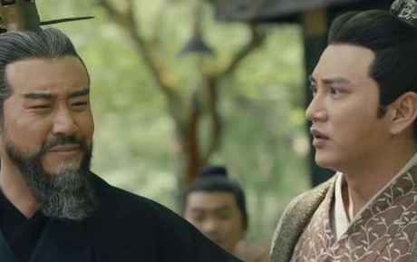 曹操当初把曹植当继承人来培养 曹操最后为何把位置传给曹丕