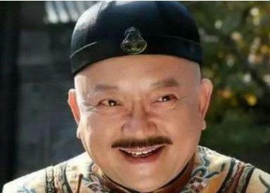 乾隆做太上皇的那三年，和珅为何没有趁机讨好嘉庆帝？