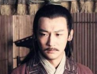 对于扶苏，秦始皇究竟是爱还是恨？他心仪的太子是谁？