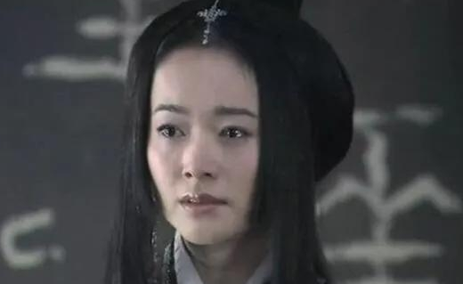 越王勾践复国后，王后雅鱼为什么自杀了？