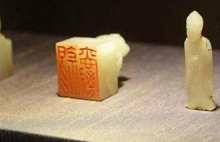 传国玉玺怎么用？皇帝一般用在哪些地方？