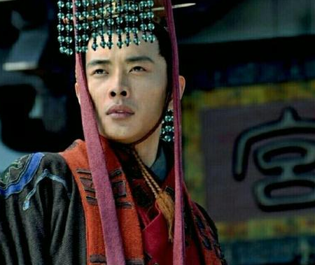 曹操对汉献帝上心到什么地步 曹操临死前留有三张保命符