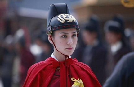 为何说神龙政变的成功，上官婉儿起到了关键的作用？
