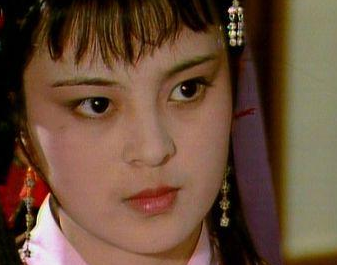 被南安太妃收作女儿，贾探春为何不愿意？