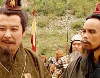 在难逃过程中携百姓渡江，刘备为此付出了什么样的代价？