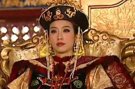 康熙临死前为什么两次点名一个男人陪葬 这个男人到底是谁