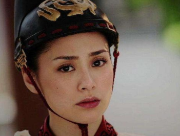 上官婉儿经历过哪些政治事件？她能与武则天媲美吗？