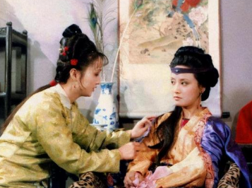 王熙凤对于自己的婚姻是否满意？她为何将平儿送与贾琏？