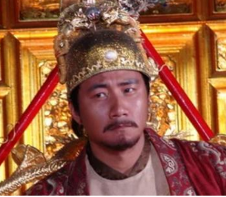 杨璟是如何躲过朱元璋的屠刀并在此成为朱棣朝的重臣的？