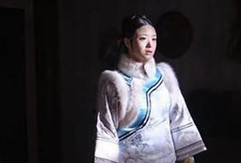 古代妃子被打入冷宫，太监为何抢着要去伺候？