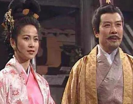 刘备去东吴招亲的时候 刘备为什么只带赵云不带关羽