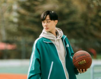《循环初恋》主演是谁？奇幻爱情，故事感十足