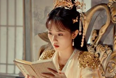 《进击的皇后2》好看吗？一周更新几集？