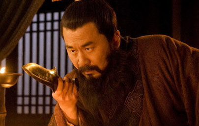 曹操挟天子以令诸侯，他为何不敢称帝呢？