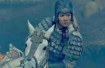 五虎上将中，为何唯独赵云没有被封为将军呢？