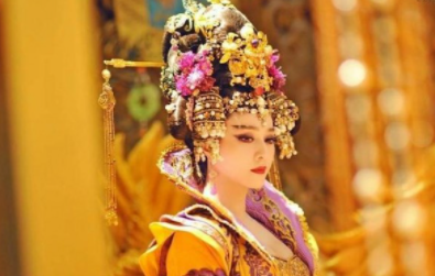 武则天的身世如何？她是如何一步步成为女皇的？