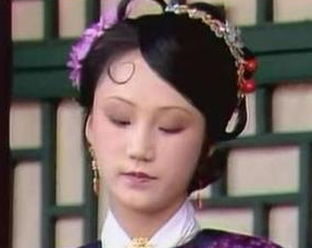 红楼梦中贾赦为何会将秋桐赐给贾琏？原因是什么？